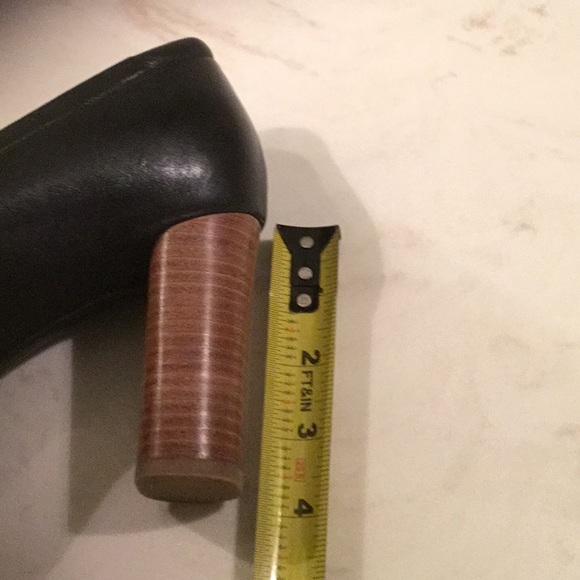 Clark’s size 9.5 in Black. Soft as Butter - Picture 8 of 8